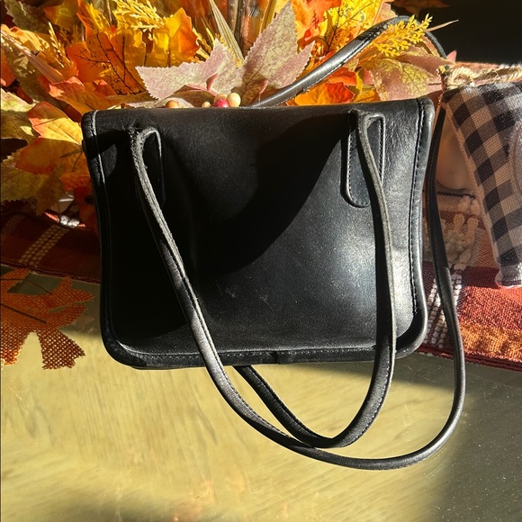 Rare Vintage Coach! Only made in 1986! Highly sought after Vintage Coach - Picture 2 of 15